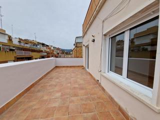 Location Attique  Carrer de lluís sagnier. Ático luminoso con terraza en calle lluís sagnier Location Attique  Carrer de lluís sagnier. Ático luminoso con terraza en calle lluís sagnier