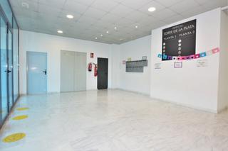 Rent Business premise in Calle torre de la plata 5. Local comercial diáfano en la entrada principal de espartinas. Rent Business premise in Calle torre de la plata 5. Local comercial diáfano en la entrada principal de espartinas.