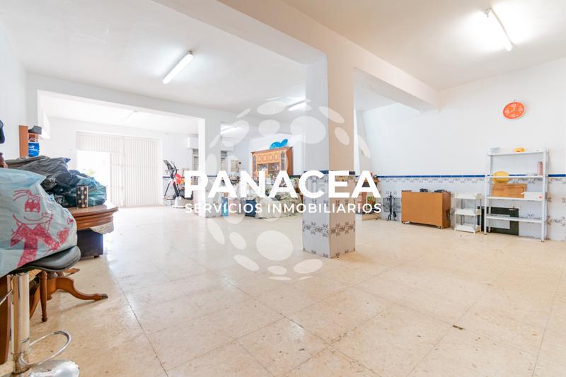 Foto f32ae541-2bed-4fcd-b646-74084d2801f4. Xalet amb xemeneia a Balerma Ejido (El) Foto f32ae541-2bed-4fcd-b646-74084d2801f4. Xalet amb xemeneia a Balerma Ejido (El)