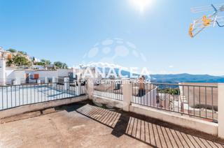 Maison à Nevada. Chalet adosado en venta en laroles Maison à Nevada. Chalet adosado en venta en laroles