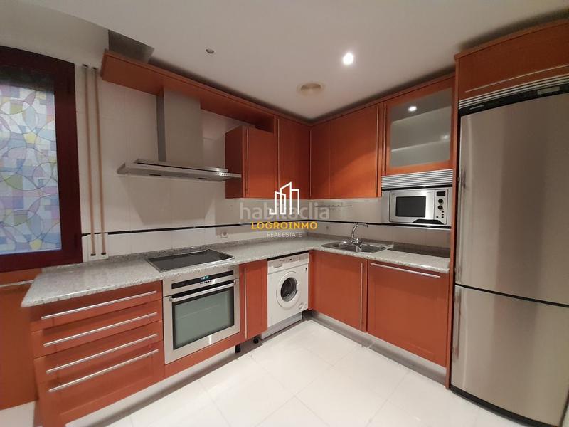 Foto c66b1a36-50d8-454e-a4fb-eafab4a10255. Appartamento con riscaldamento parcheggio in Gran Via Logroño Foto c66b1a36-50d8-454e-a4fb-eafab4a10255. Appartamento con riscaldamento parcheggio in Gran Via Logroño