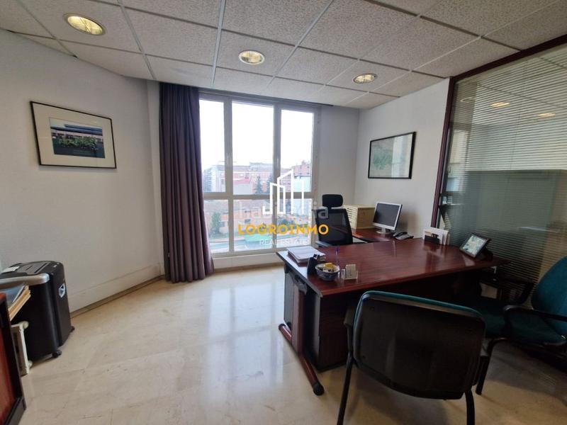 Foto 63185d24-12c7-4b0c-80bc-3751d55f861c. Oficina amb calefacció a Gran Via Logroño Foto 63185d24-12c7-4b0c-80bc-3751d55f861c. Oficina amb calefacció a Gran Via Logroño