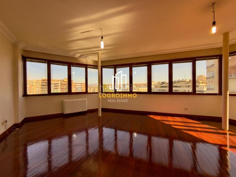 Foto cbb5a5df-cbab-4e30-b1d8-41de77950c48. Appartement avec chauffage parking dans Gran Via Logroño Foto cbb5a5df-cbab-4e30-b1d8-41de77950c48. Appartement avec chauffage parking dans Gran Via Logroño