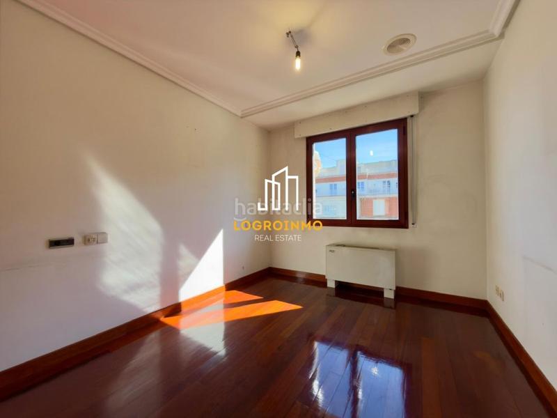 Foto e8765158-eac4-4779-aa6b-16844c7551cd. Appartement avec chauffage parking dans Gran Via Logroño Foto e8765158-eac4-4779-aa6b-16844c7551cd. Appartement avec chauffage parking dans Gran Via Logroño