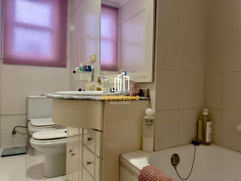 Foto ceed9806-2df2-44a3-a09b-7f95ae146aca. Appartement avec chauffage dans Gran Via Logroño Foto ceed9806-2df2-44a3-a09b-7f95ae146aca. Appartement avec chauffage dans Gran Via Logroño