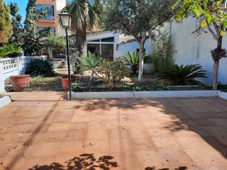 Residential Plot in Centre Residential Plot in Centre