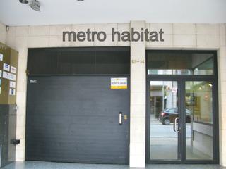 Rent Motorcycle parking in Carrer barcelona 12. Plaça d'aparcament per motos groses. a prop estació ave. Rent Motorcycle parking in Carrer barcelona 12. Plaça d'aparcament per motos groses. a prop estació ave.