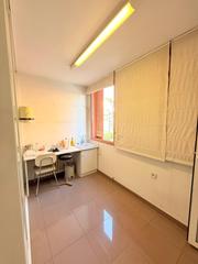 Appartamento in Casco Antiguo - Sta. Cruz - Ayuntamiento. Estupenda oportunidad de amplia vivienda en la rambla. Appartamento in Casco Antiguo - Sta. Cruz - Ayuntamiento. Estupenda oportunidad de amplia vivienda en la rambla.