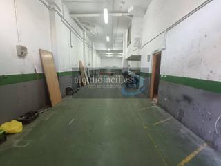 Miete Geschäftsraum in Hospital. Se alquila local con vado en c/ hellin de 225 metros por 1300€ Miete Geschäftsraum in Hospital. Se alquila local con vado en c/ hellin de 225 metros por 1300€