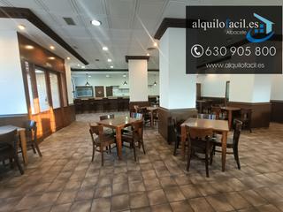 Lloguer Local Comercial a Pozo Cañada. Se alquila restaurante en pozo cañada de 200 metros por 1200€ Lloguer Local Comercial a Pozo Cañada. Se alquila restaurante en pozo cañada de 200 metros por 1200€