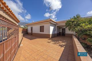 Maison à Paso de arriba. C129 casa con huertos en el paso Maison à Paso de arriba. C129 casa con huertos en el paso