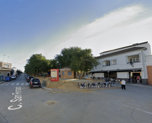 Terreny residencial a Fuentes de Andalucía. Solar de esquina con fachada de 9m y fondo de 14,88 m. en una de Terreny residencial a Fuentes de Andalucía. Solar de esquina con fachada de 9m y fondo de 14,88 m. en una de