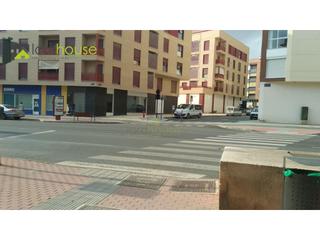 Locale commerciale N/a. Loc670. local comercial haciendo esquina en avda. europa Locale commerciale N/a. Loc670. local comercial haciendo esquina en avda. europa