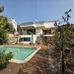Chalet à Les Bilbenyes. Torre ceca del pueblo con jardín y piscina Chalet à Les Bilbenyes. Torre ceca del pueblo con jardín y piscina
