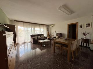 Flat  Carrer del pla de l'ametllera. Amplio piso ideal para familias Flat  Carrer del pla de l'ametllera. Amplio piso ideal para familias