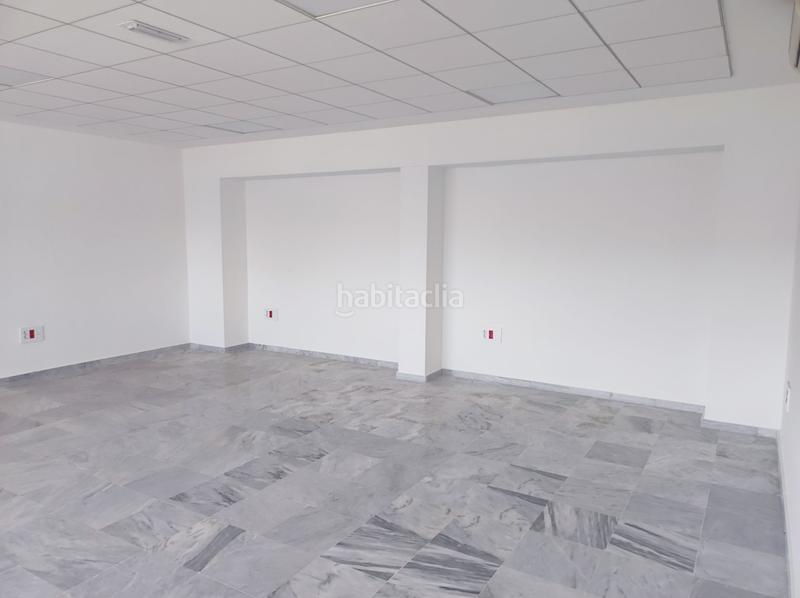 Foto 127e323f-7a63-426a-a743-e3b8bb8401e0. Alquiler oficina local comercial 150m2 en Pisa Mairena del Aljarafe Foto 127e323f-7a63-426a-a743-e3b8bb8401e0. Alquiler oficina local comercial 150m2 en Pisa Mairena del Aljarafe