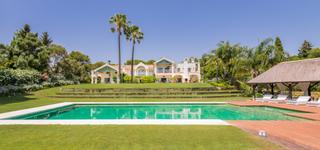 Lloguer Xalet Calle doñana. Majestuoso villa de estilo andaluz de un estándar excepcional y Lloguer Xalet Calle doñana. Majestuoso villa de estilo andaluz de un estándar excepcional y
