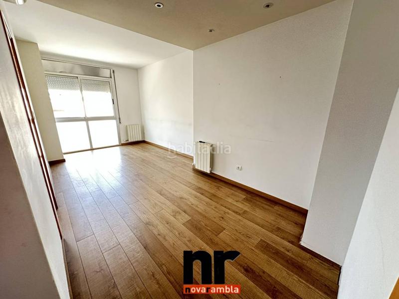 Foto 3f547de7-9e26-4cf7-8ce1-4506e0964bab. Zweistöckige wohnung mit heizung parking in Centre Sabadell Foto 3f547de7-9e26-4cf7-8ce1-4506e0964bab. Zweistöckige wohnung mit heizung parking in Centre Sabadell