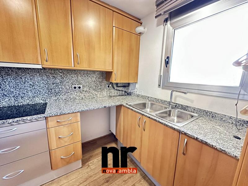 Foto cd4cac76-d28a-4d47-a0c4-1e8715a7f505. Zweistöckige wohnung mit heizung parking in Centre Sabadell Foto cd4cac76-d28a-4d47-a0c4-1e8715a7f505. Zweistöckige wohnung mit heizung parking in Centre Sabadell