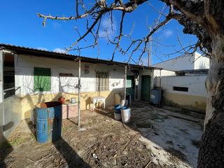 Maison à Malpartida de Cáceres. Parcela con vivienda en malpartida de cáceres Maison à Malpartida de Cáceres. Parcela con vivienda en malpartida de cáceres