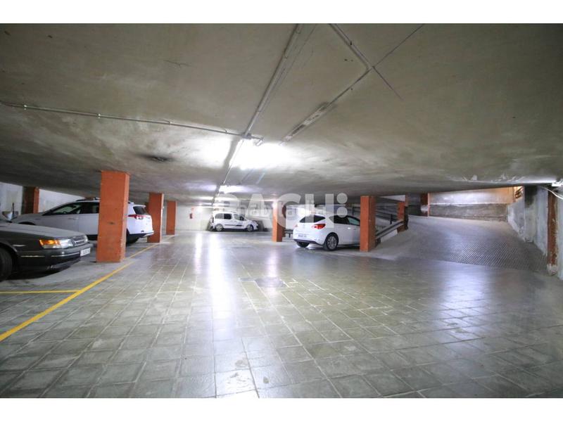 Foto 349e5d65-6d6c-46f4-9322-c08ba676c8b4. Autoparkplatz in Nord Vic Foto 349e5d65-6d6c-46f4-9322-c08ba676c8b4. Autoparkplatz in Nord Vic