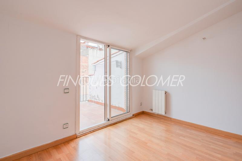 Foto b535a085-f32d-4ffe-a2d7-a18075d847af. Duplex avec chauffage parking dans Ca n´Oriol Rubí Foto b535a085-f32d-4ffe-a2d7-a18075d847af. Duplex avec chauffage parking dans Ca n´Oriol Rubí