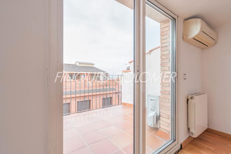 Foto f63139ea-7fb6-48fa-a555-0289a11b6370. Duplex avec chauffage parking dans Ca n´Oriol Rubí Foto f63139ea-7fb6-48fa-a555-0289a11b6370. Duplex avec chauffage parking dans Ca n´Oriol Rubí