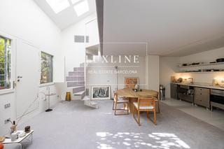 Duplex à La Nova Esquerra de l´Eixample. Loft único, tranquilo, privado, silencioso y lleno de luz. Duplex à La Nova Esquerra de l´Eixample. Loft único, tranquilo, privado, silencioso y lleno de luz.