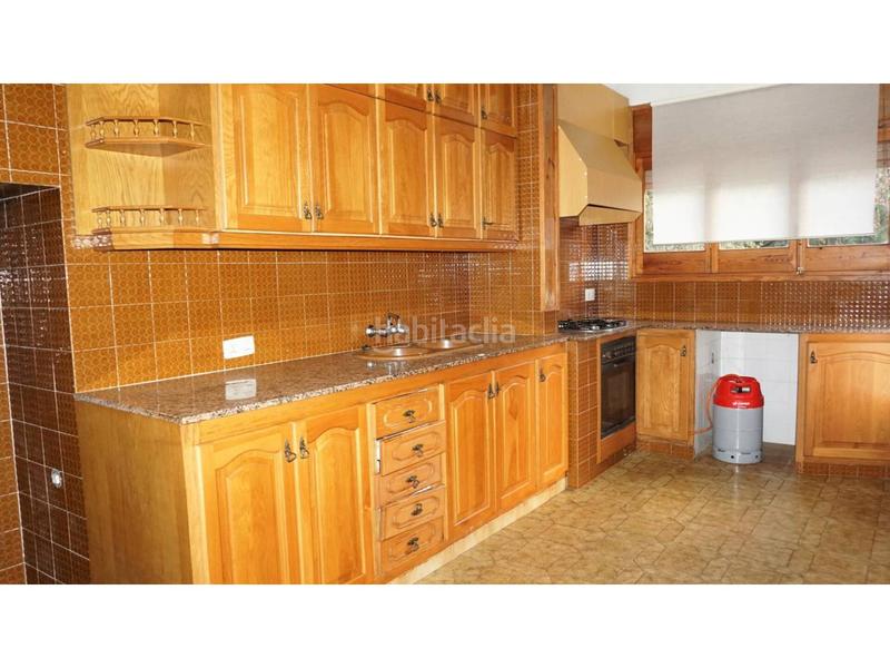 Foto ac5538c6-eb67-4761-aa64-b9be54dcb32e. Chalet avec parking dans Vallromanes Foto ac5538c6-eb67-4761-aa64-b9be54dcb32e. Chalet avec parking dans Vallromanes