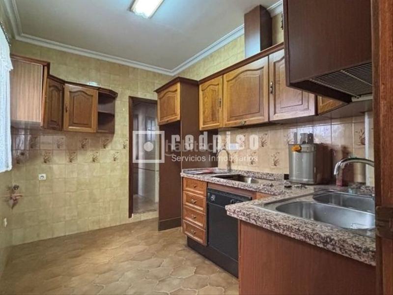 Foto 44c3a0ac-e6ce-4eb0-8464-7d0f29a48e85. Casa amb aparcament a Barrio Alto San Juan de Aznalfarache Foto 44c3a0ac-e6ce-4eb0-8464-7d0f29a48e85. Casa amb aparcament a Barrio Alto San Juan de Aznalfarache