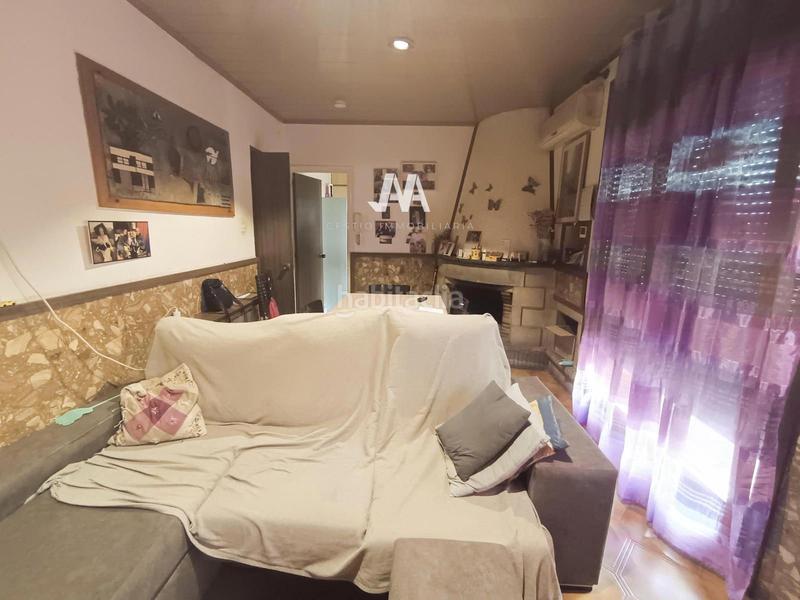 Foto 3a443bcf-69b0-4256-bc54-3aaf40f85026. Casa adossada amb calefacció aparcament a Poble Sec Igualada Foto 3a443bcf-69b0-4256-bc54-3aaf40f85026. Casa adossada amb calefacció aparcament a Poble Sec Igualada