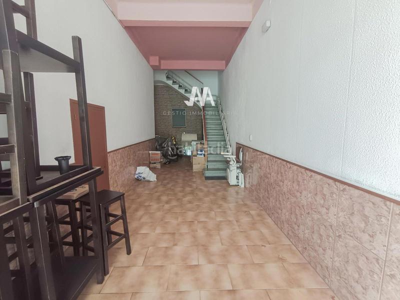 Foto e65837d7-af45-4191-8277-458464d2432c. Casa adossada amb calefacció aparcament a Poble Sec Igualada Foto e65837d7-af45-4191-8277-458464d2432c. Casa adossada amb calefacció aparcament a Poble Sec Igualada