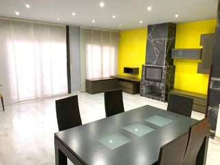 Alquiler Piso Avinguda garraf. 3 hab,2 baños, ascensor, soleado Alquiler Piso Avinguda garraf. 3 hab,2 baños, ascensor, soleado