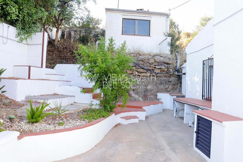 Foto 12facaac-050e-4d28-8358-d0c52c5b79c6. Casa amb aparcament a Torrox pueblo Torrox Foto 12facaac-050e-4d28-8358-d0c52c5b79c6. Casa amb aparcament a Torrox pueblo Torrox
