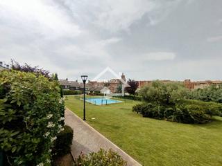 Maison jumelée Hijas de la caridad. Venta de chalet adosado en viana Maison jumelée Hijas de la caridad. Venta de chalet adosado en viana