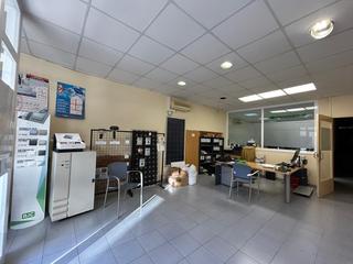 Business premise in Eixample. Local en venta y alquiler en el centro! Business premise in Eixample. Local en venta y alquiler en el centro!