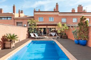 Casa adossada a Mas Duran. Casa adosada con piscina privada y ascensor en mas duran. Casa adossada a Mas Duran. Casa adosada con piscina privada y ascensor en mas duran.