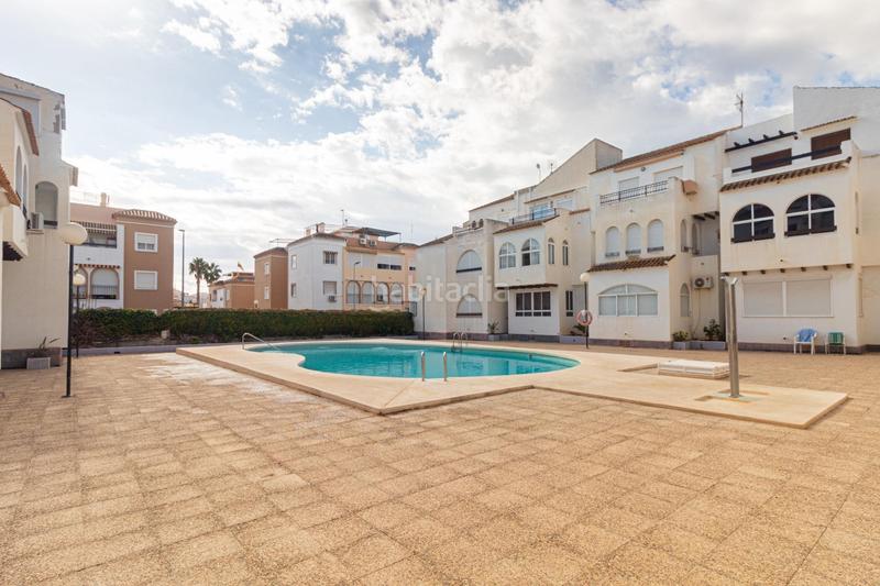 Foto 14490b65-310f-4756-b4b4-888c435ada01. Àtic amb calefacció piscina a Playa de los Náufragos Torrevieja Foto 14490b65-310f-4756-b4b4-888c435ada01. Àtic amb calefacció piscina a Playa de los Náufragos Torrevieja