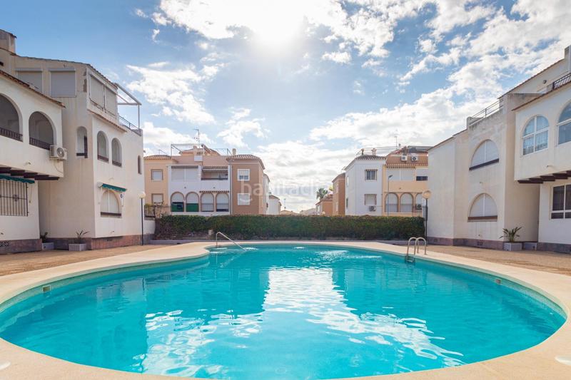 Foto ac0c603c-2ea6-4d66-9335-02273324354f. Àtic amb calefacció piscina a Playa de los Náufragos Torrevieja Foto ac0c603c-2ea6-4d66-9335-02273324354f. Àtic amb calefacció piscina a Playa de los Náufragos Torrevieja