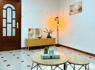 Miete Etagenwohnung in Los Ángeles. Piso con reforma actual muy bien cuidado Miete Etagenwohnung in Los Ángeles. Piso con reforma actual muy bien cuidado