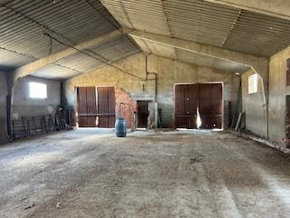 Miete Fabrikhalle in Roda de Eresma. Nave para comenzar actividad con suministros dados de alta Miete Fabrikhalle in Roda de Eresma. Nave para comenzar actividad con suministros dados de alta
