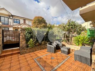 Maison à Guadalix de la Sierra. Chalet adosado en guadalix de la sierra Maison à Guadalix de la Sierra. Chalet adosado en guadalix de la sierra