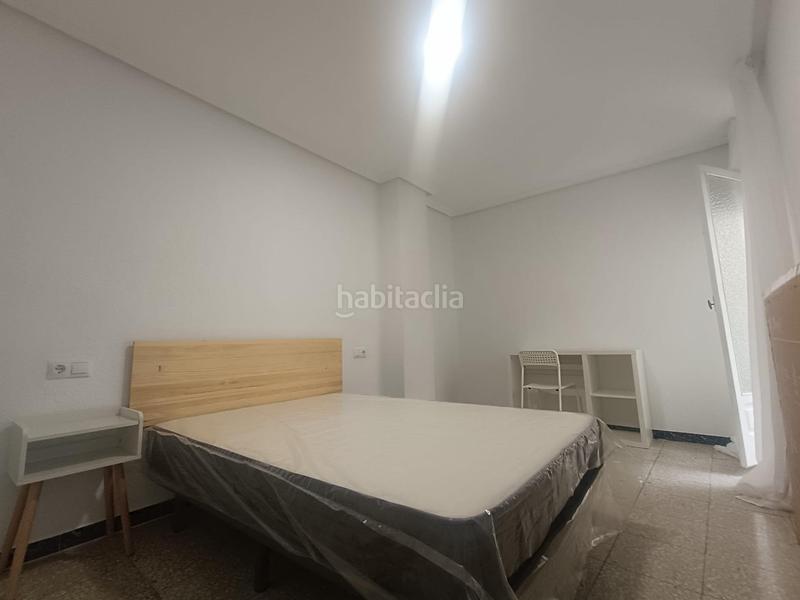 Foto 8ac23a32-67a9-44f6-b154-588f152ea40c. Alquiler piso se alquila piso zona raval en El Raval - Portes Encarnades Elche / Elx Foto 8ac23a32-67a9-44f6-b154-588f152ea40c. Alquiler piso se alquila piso zona raval en El Raval - Portes Encarnades Elche / Elx