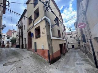 Dúplex  Del mercadal. Piso tipo dúplex con garaje en lalforja. Dúplex  Del mercadal. Piso tipo dúplex con garaje en lalforja.