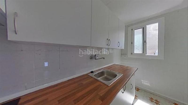 Foto a861e758-6425-42c2-afdd-92a99e27d048. Piso en carrer de juan valera 60 atencion inversor,inmueble alquilado! en Badalona Foto a861e758-6425-42c2-afdd-92a99e27d048. Piso en carrer de juan valera 60 atencion inversor,inmueble alquilado! en Badalona