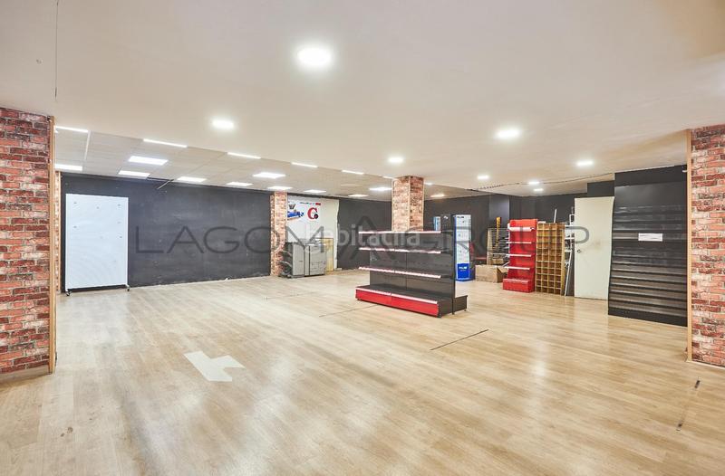 Foto 1f589108-5678-483e-aebd-669bc471e665. Local comercial a Passeig Maragall Gavà Foto 1f589108-5678-483e-aebd-669bc471e665. Local comercial a Passeig Maragall Gavà