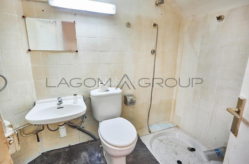 Foto c166f895-3f1b-4cd6-b706-aa9e28ddf41b. Local comercial a Passeig Maragall Gavà Foto c166f895-3f1b-4cd6-b706-aa9e28ddf41b. Local comercial a Passeig Maragall Gavà