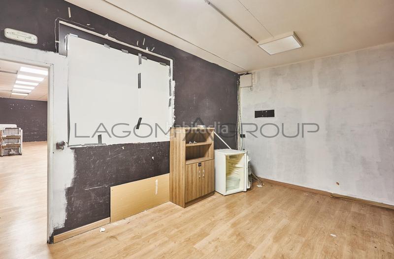 Foto e69e970b-6513-4408-9239-dd7521833d37. Local comercial a Passeig Maragall Gavà Foto e69e970b-6513-4408-9239-dd7521833d37. Local comercial a Passeig Maragall Gavà