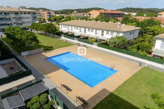 Logement avec locataires à Fontajau-Domeny. Piso en domeny con piscina comunitaria (castell montgrí) Logement avec locataires à Fontajau-Domeny. Piso en domeny con piscina comunitaria (castell montgrí)