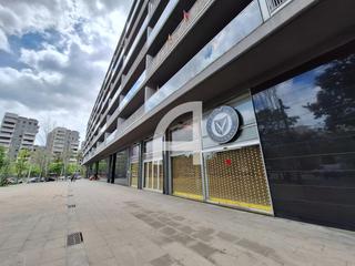 Lloguer Local Comercial Arquitectura. Gran local esquinero Lloguer Local Comercial Arquitectura. Gran local esquinero